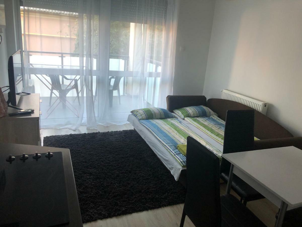 Appartamento Belle Casa 24 Debrecen Esterno foto